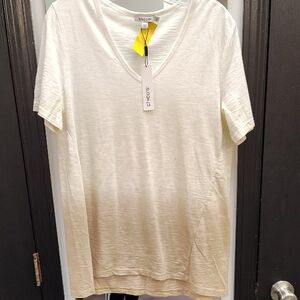 Chico's Cream-to-Beige Ombre V-Neck Short Sleeve Tee